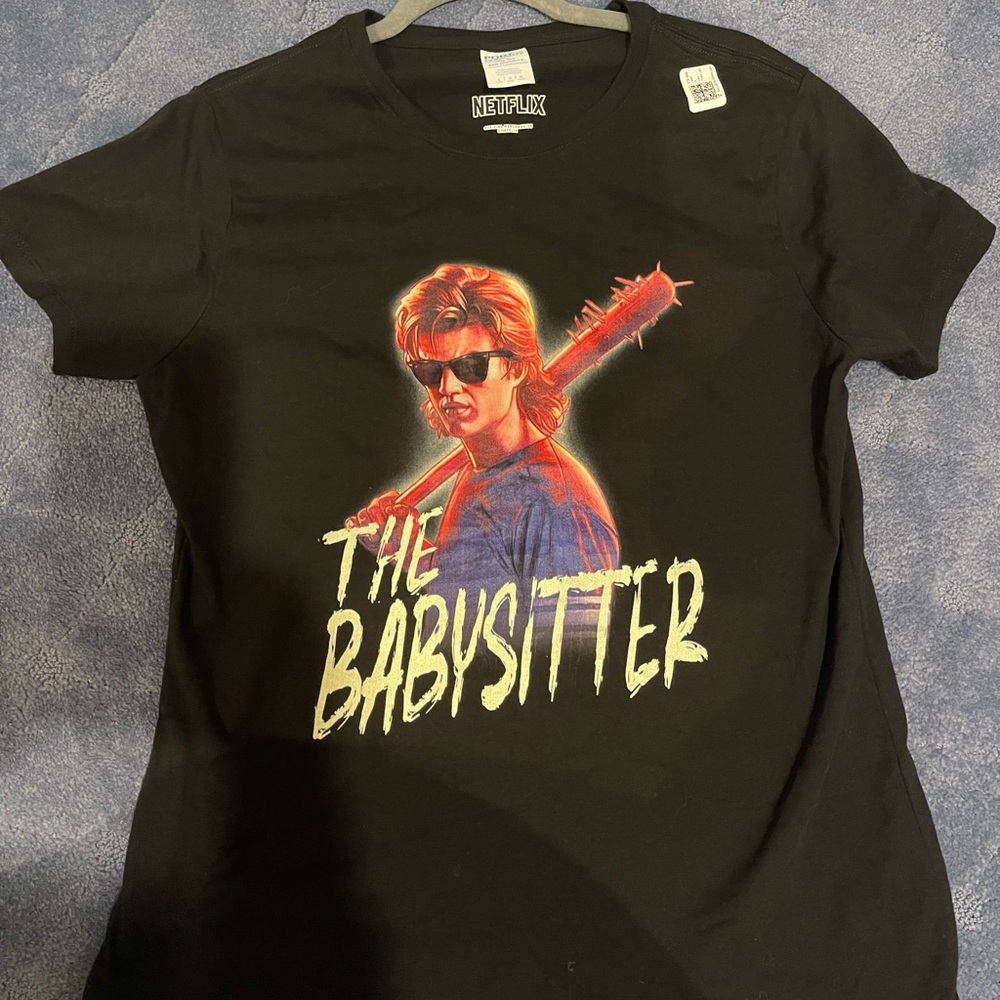 Netflix Stranger Things Steve the Babysitter Portrait T-Shirt